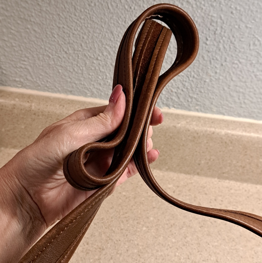 Vintage Coach Cognac Brown Leather Crossbody Bag - Picture 15 of 16